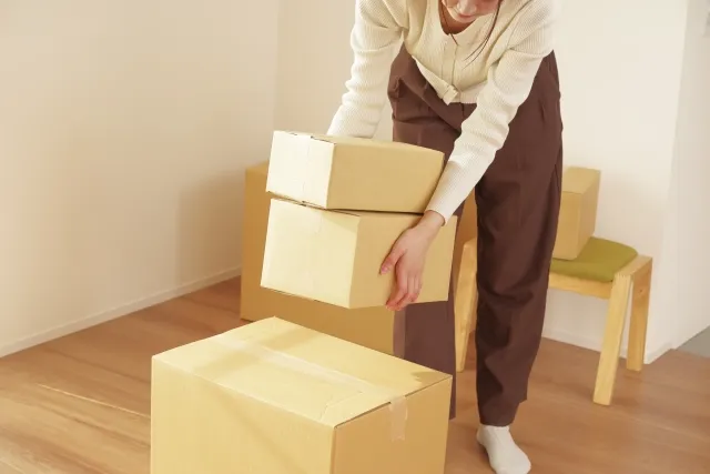 業者を探している間に荷造りを進める